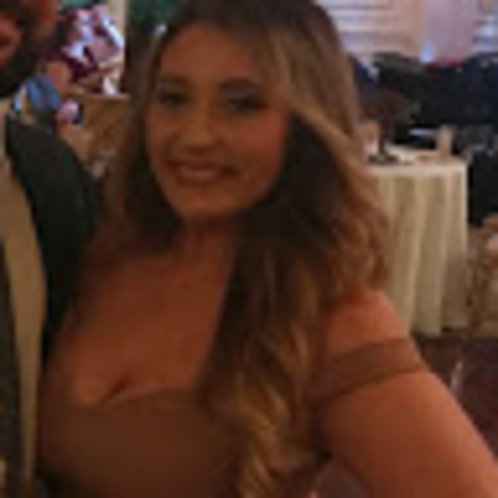 Meet your Posher, Courtney